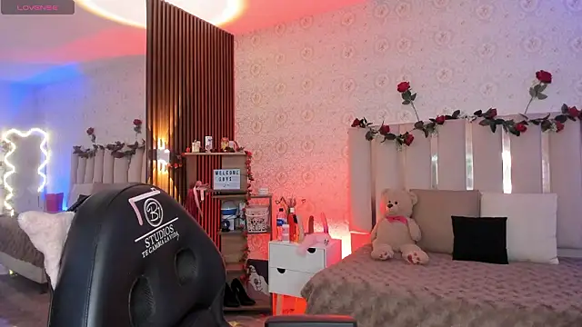 Daphnne tay online show from February 23, 3:41 am