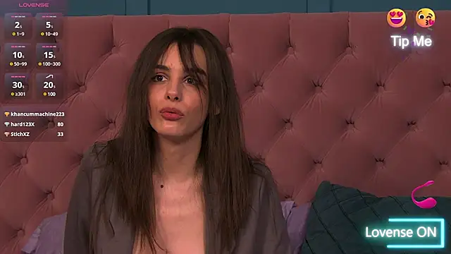 Snapshot of Mazeekyn chatting on December 10, 8:16 pm Mazeekyn online show from December 10, 8:16 pm