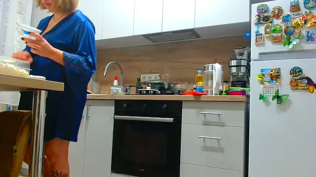 Brionia online show from December 17, 11:43 pm