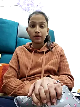 Snapshot of Aleena_Rai chatting on December 13, 7:43 pm Aleena Rai online show from December 13, 7:43 pm