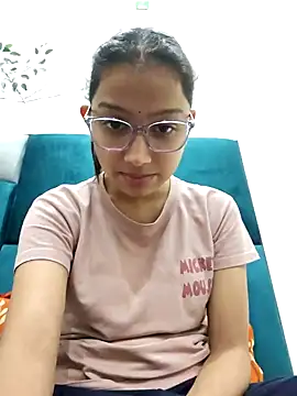 Snapshot of Aleena_Rai chatting on December 26, 6:54 pm Aleena Rai online show from December 26, 6:54 pm