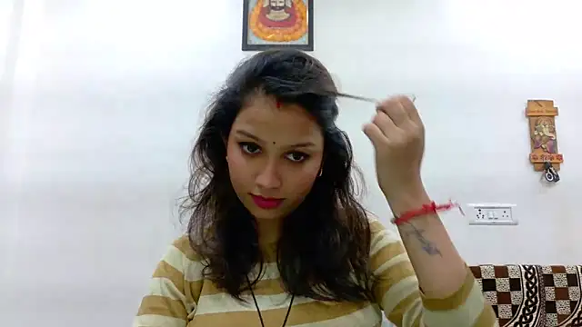 Snapshot of Aleena_Rai chatting on October 8, 7:36 pm Aleena Rai online show from October 8, 7:36 pm