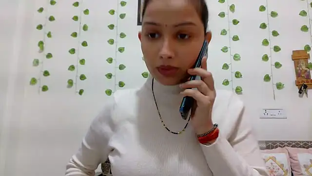 Aleena Rai online show from November 29, 9:53 am