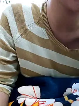 Snapshot of Aleena_Rai chatting on December 23, 6:15 pm Aleena Rai online show from December 23, 6:15 pm