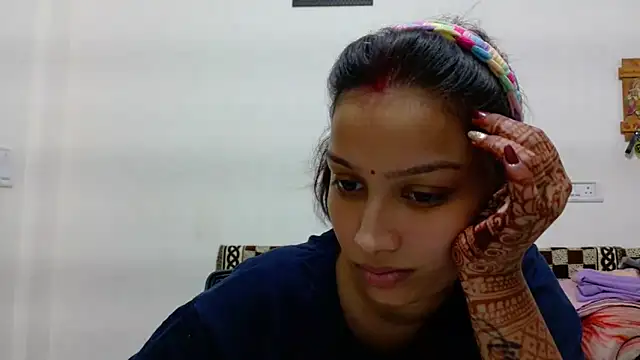 Snapshot of Aleena_Rai chatting on October 11, 7:04 pm Aleena Rai online show from October 11, 7:04 pm