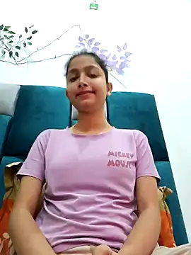 Snapshot of Aleena_Rai chatting on February 2, 5:26 pm Aleena Rai online show from February 2, 5:26 pm