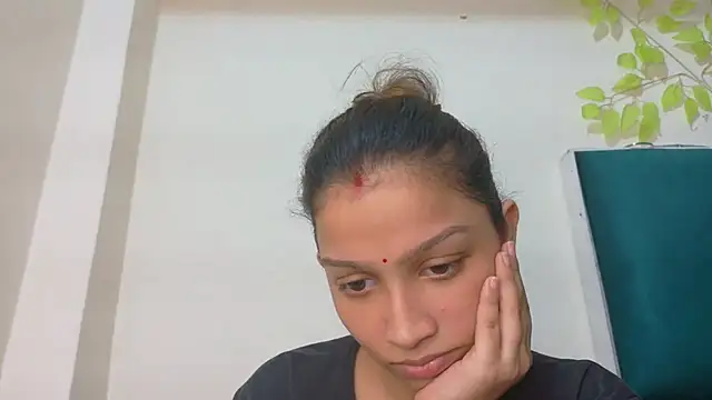 Snapshot of Aleena_Rai chatting on September 25, 5:52 pm Aleena Rai online show from September 25, 5:52 pm