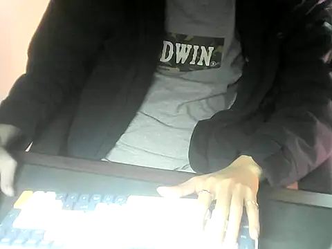 Ryan67533 online show from January 17, 1:53 am