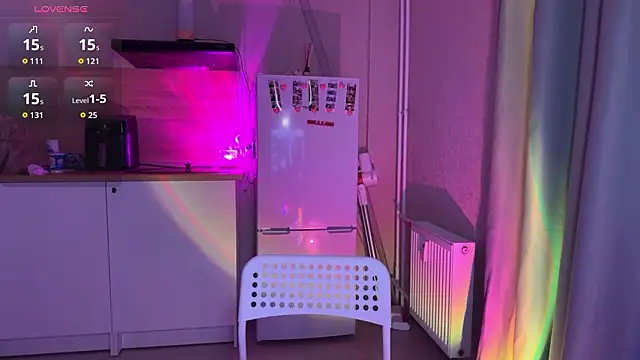 lisa barbie online show from February 21, 7:05 pm