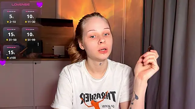 lisa barbie online show from April 15, 5:28 pm