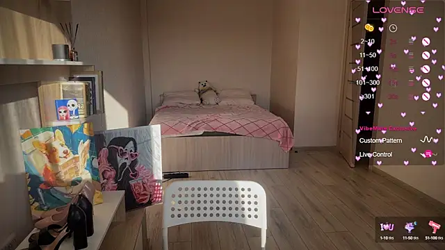 lisa barbie online show from October 7, 7:09 am