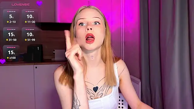 lisa barbie online show from April 4, 6:14 pm