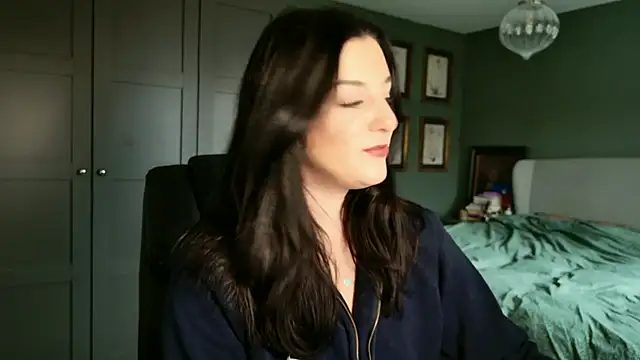 flatwhite0 online show from March 6, 9:37 am