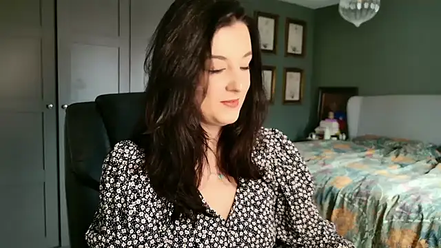 flatwhite0 online show from March 2, 10:00 am