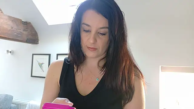 flatwhite0 online show from April 24, 8:49 am