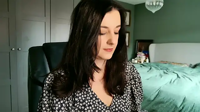 flatwhite0 online show from March 12, 9:35 am