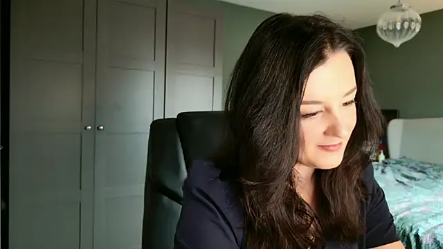 flatwhite0 online show from February 9, 10:24 am