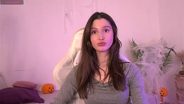 tender babyy online show from October 31, 12:35 pm