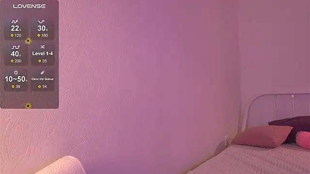 Snapshot of tender_babyy chatting on October 4, 12:28 pm tender babyy online show from October 4, 12:28 pm