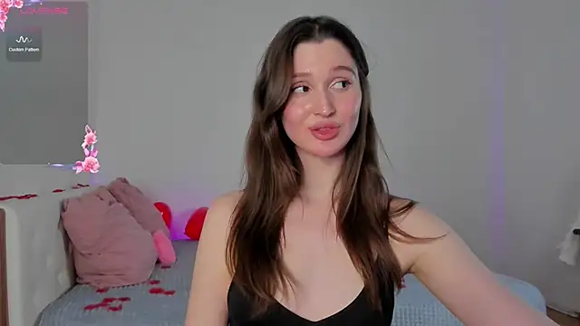 Snapshot of tender_babyy chatting on February 13, 5:54 pm tender babyy online show from February 13, 5:54 pm