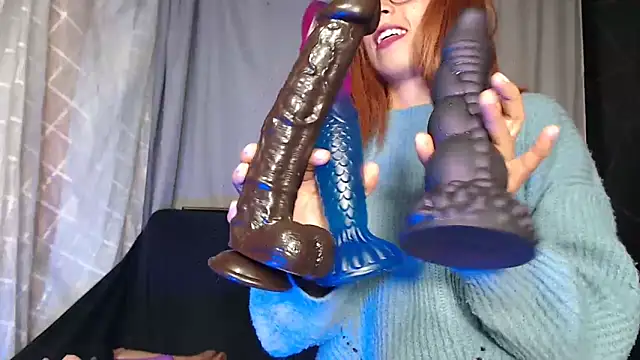 Snapshot of MirandaSingle chatting on November 28, 9:42 am MirandaSingle online show from November 28, 9:42 am