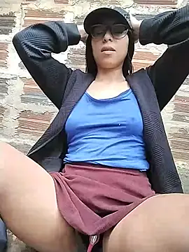 Snapshot of MirandaSingle chatting on July 4, 1:48 pm MirandaSingle online show from July 4, 1:48 pm