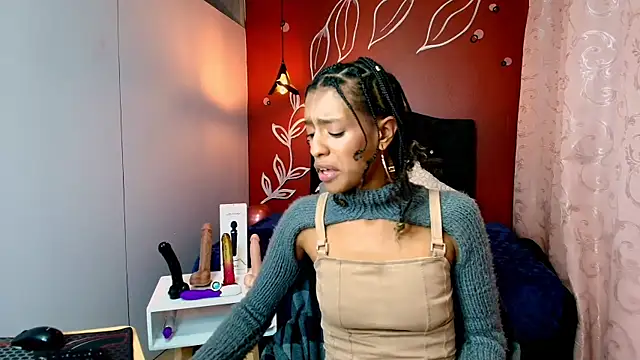 Zia Green online show from February 8, 10:29 pm