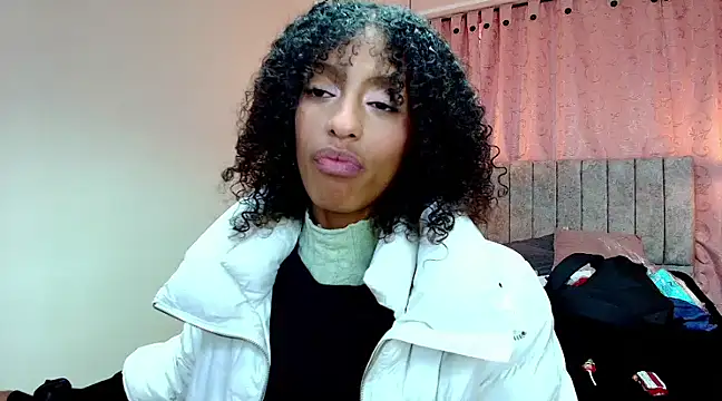 Zia Green online show from March 8, 7:42 pm