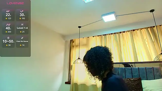 Zia Green online show from March 3, 7:39 pm