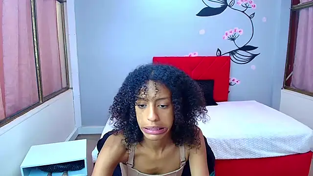 Zia Green online show from March 13, 7:39 pm