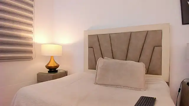 JaneLondon online show from January 25, 10:51 am