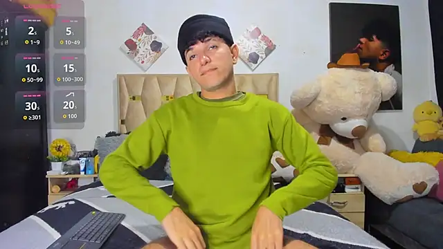 Snapshot of patrick_sanzz chatting on December 14, 2:29 am patrick sanzz online show from December 14, 2:29 am