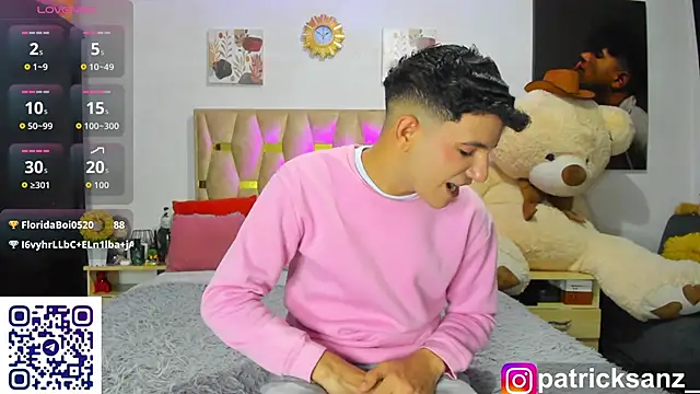 Snapshot of patrick_sanzz chatting on October 22, 2:33 am patrick sanzz online show from October 22, 2:33 am