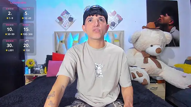 Snapshot of patrick_sanzz chatting on November 30, 7:42 am patrick sanzz online show from November 30, 7:42 am