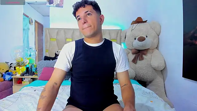 patrick sanzz online show from May 3, 2:38 am