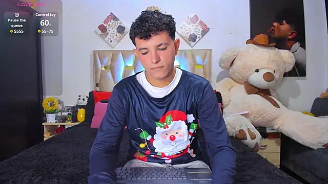 Snapshot of patrick_sanzz chatting on November 26, 1:22 pm patrick sanzz online show from November 26, 1:22 pm