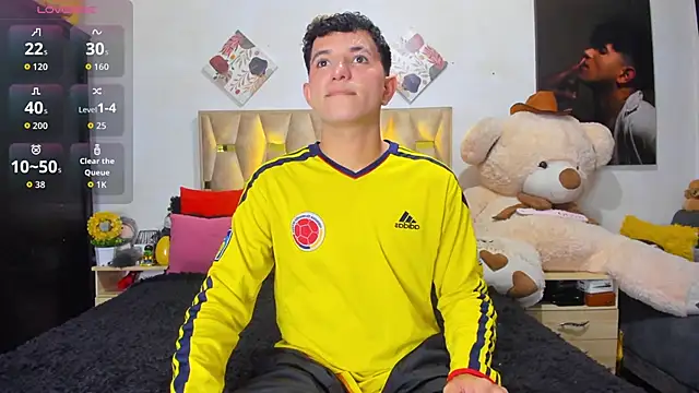 Snapshot of patrick_sanzz chatting on November 19, 1:33 pm patrick sanzz online show from November 19, 1:33 pm