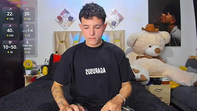 Snapshot of patrick_sanzz chatting on November 15, 11:09 pm patrick sanzz online show from November 15, 11:09 pm