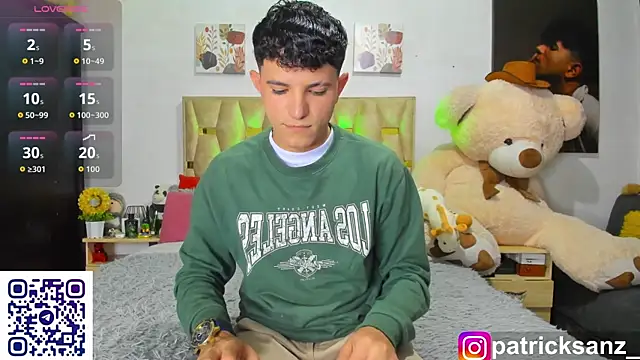 Snapshot of patrick_sanzz chatting on October 23, 4:27 pm patrick sanzz online show from October 23, 4:27 pm