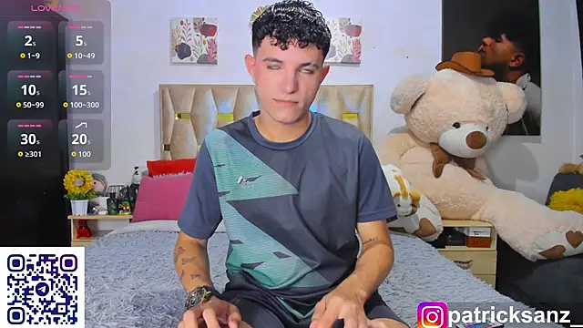 Snapshot of patrick_sanzz chatting on October 21, 2:27 pm patrick sanzz online show from October 21, 2:27 pm