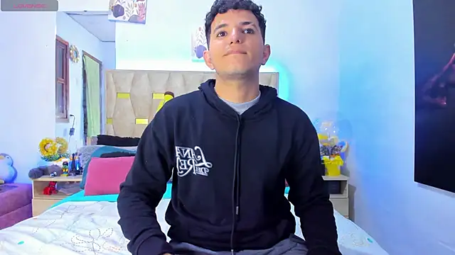 patrick sanzz online show from April 15, 3:01 am