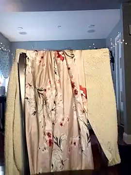 ebonycatlisaaaalime online show from January 27, 6:52 am