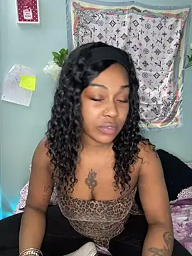 ebonycatlisaaaalime online show from March 27, 10:33 pm