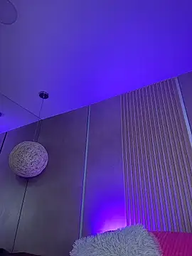 Snapshot of pamela_west chatting on December 14, 7:41 pm pamela west online show from December 14, 7:41 pm