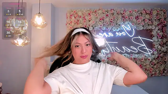 Snapshot of IrinaPortman chatting on October 25, 12:28 pm IrinaPortman online show from October 25, 12:28 pm