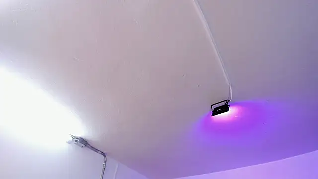 Snapshot of Amy_Kiitty_ chatting on February 15, 12:59 pm Amy Kiitty online show from February 15, 12:59 pm