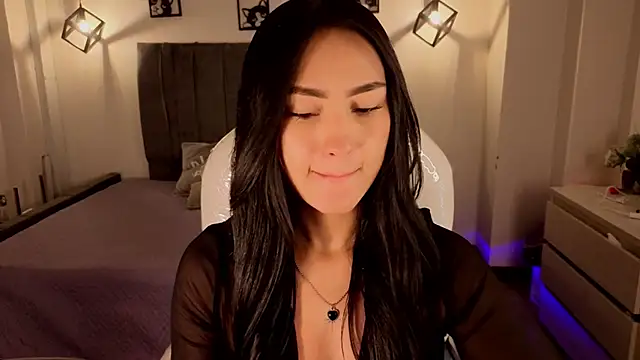 Snapshot of Amy_Kiitty_ chatting on June 21, 2:45 pm Amy Kiitty online show from June 21, 2:45 pm