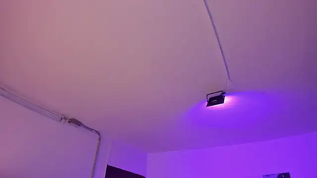 Snapshot of Amy_Kiitty_ chatting on February 12, 1:00 pm Amy Kiitty online show from February 12, 1:00 pm