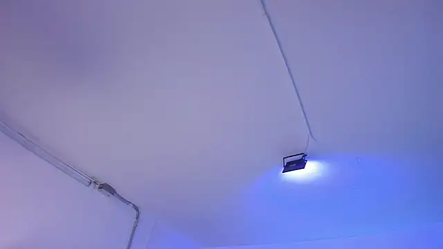 Snapshot of Amy_Kiitty_ chatting on December 4, 12:48 pm Amy Kiitty online show from December 4, 12:48 pm