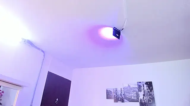 Snapshot of Amy_Kiitty_ chatting on November 3, 12:31 pm Amy Kiitty online show from November 3, 12:31 pm